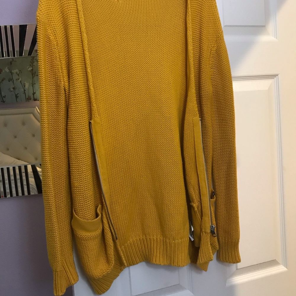 Mustang Yellow Vans Cardigan